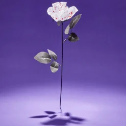 Décoration Halloween rose artificielle sanglante